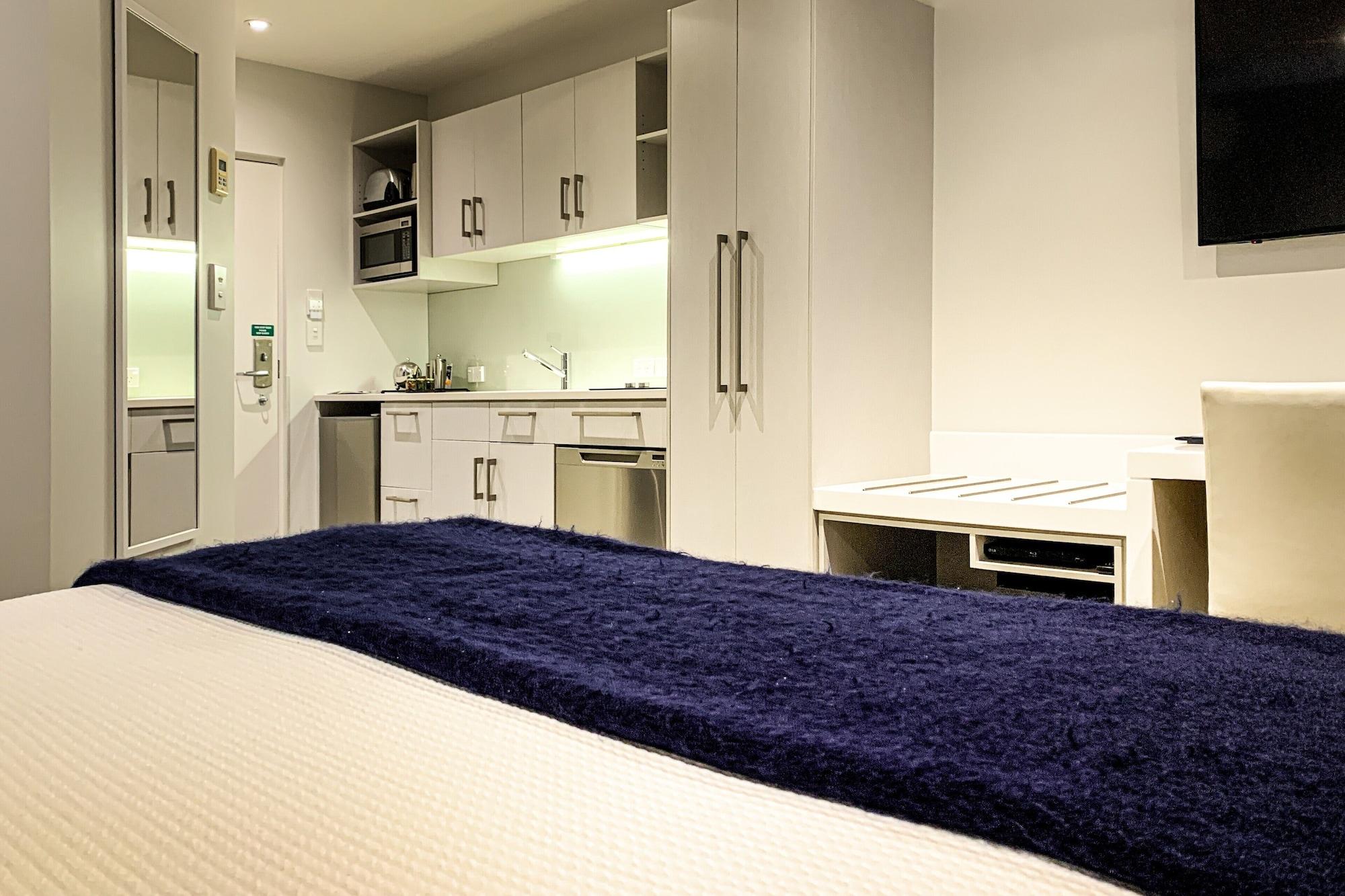 The Sails Motel 5*